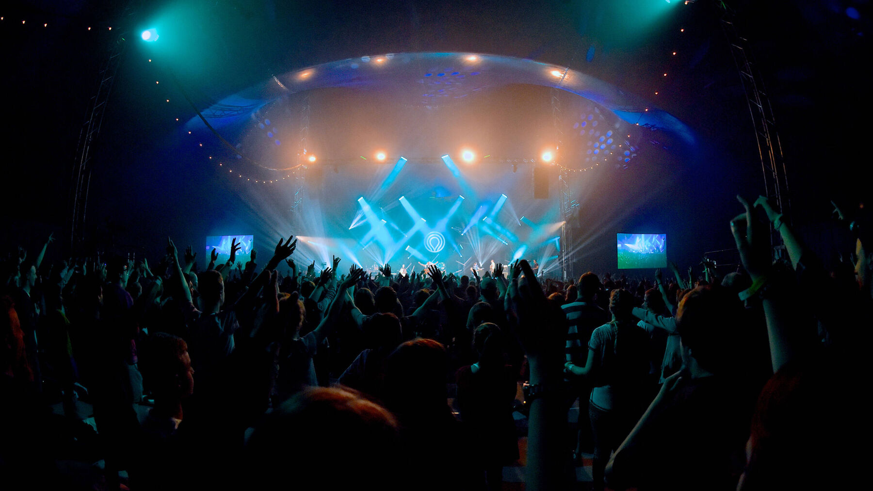 Future Festival Dates / Newday